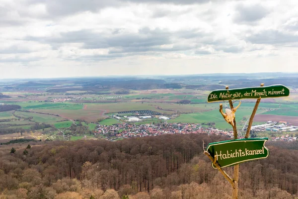 Thüringen 'in güneyindeki Rmhild yakınlarındaki Gleichberge' e yürüyüş - Almanya