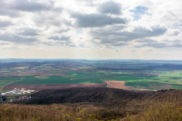 Thüringen 'in güneyindeki Rmhild yakınlarındaki Gleichberge' e yürüyüş - Almanya
