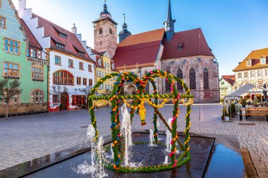 Paskalya 'da eski Schmalkalden kasabasında dolaş - Thüringen - Almanya