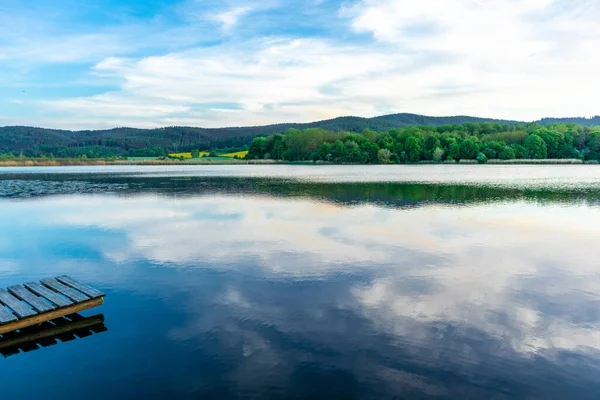 Paseo Verano Lago Breitungen Bajo Sol Glorioso Turingia Alemania — Foto de Stock