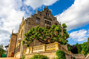 Bad Liebenstein - Thuringia - Almanya yakınlarındaki Altenstein 'daki güzel parkta yaz yürüyüşü.