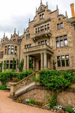 Bad Liebenstein - Thuringia - Almanya yakınlarındaki Altenstein 'daki güzel parkta yaz yürüyüşü.