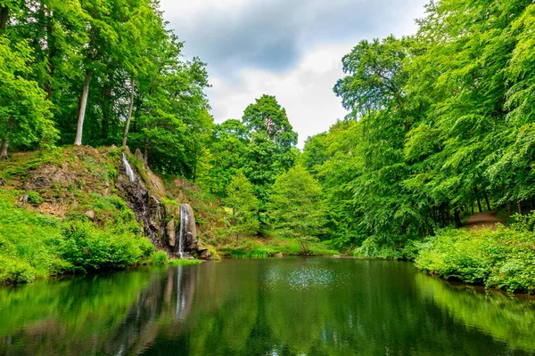 Passeggiata Estiva Nel Bellissimo Parco Altenstein Vicino Bad Liebenstein Turingia — Foto Stock