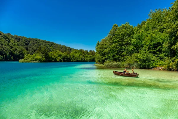 Visite Découverte Travers Magnifique Parc National Des Lacs Plitvice Croatie — Photo