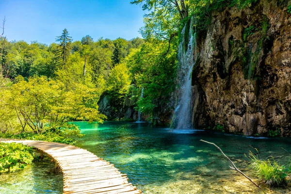 Visite Découverte Travers Magnifique Parc National Des Lacs Plitvice Croatie — Photo