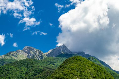 Bovec - Soca Vadisi - Slovenya yakınlarındaki eski Kluze Kalesi 'ni keşfetmek
