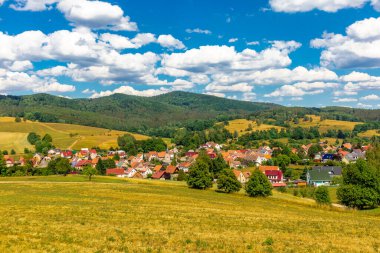 Schmalkalden - Thüringen - Almanya manzaralı yaz akşamı yürüyüşü