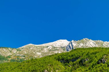 Julian Alpleri yakınlarındaki güzel Soa Vadisi 'ne hoş geldiniz Slovenya