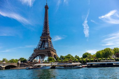 Exploring the beautiful capital of France - Paris - le-de-France - France