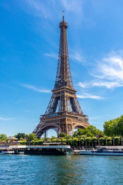 Exploring the beautiful capital of France - Paris - le-de-France - France