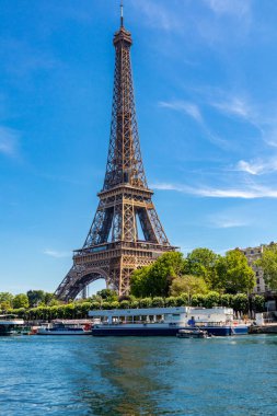 Exploring the beautiful capital of France - Paris - le-de-France - France