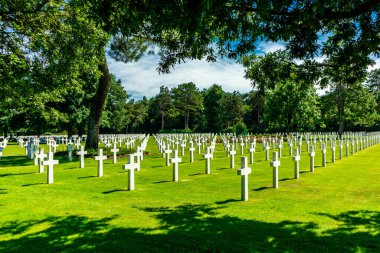 Omaha sahilinde sahil yürüyüşü Colleville-sur-Mer ve Saint-Laurent-sur-Mer - Normandiya - Fransa