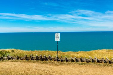 Fcamp yakınlarındaki güzel kaymaktaşı sahilinde sahil yürüyüşü - Normandiya - Fransa