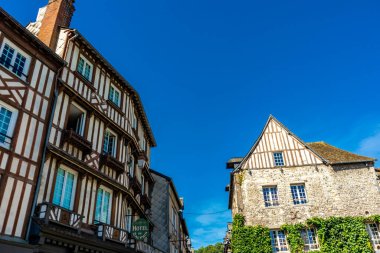 Le Havre yakınlarındaki Honfleur liman kasabasında küçük bir keşif gezisi - Normandiya - Fransa