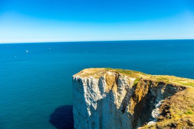 Beach walk on the beautiful alabaster coast near tretat - Normandy - France
