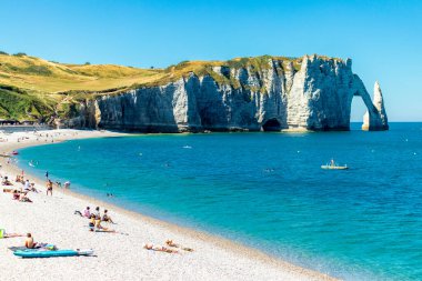 Beach walk on the beautiful alabaster coast near tretat - Normandy - France