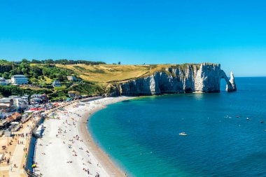Beach walk on the beautiful alabaster coast near tretat - Normandy - France