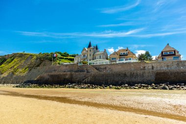 Beach walk on the beautiful Gold Beach off the coast of Ver-sur-Mer - Normandy - France