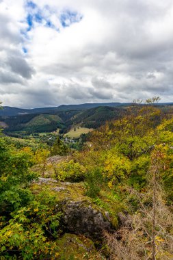 Ilmenau-Thuringia yakınlarındaki Kickelhahn 'a doğru yürüyün.