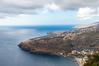 Santa Cruz yakınlarındaki güzel Atlantik adasında tatil hissi - Portekiz