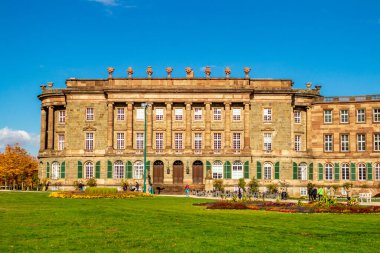 Bergpark 'ta sonbahar yürüyüşü Kassel Wilhelmshhe - Hesse - Almanya