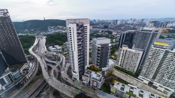 マレーシア クアラルンプール 2022年2月27日ダッシュ ハイウェイ ダマンサラ シャー アラム高架道路 のタイムラプス映像東南アジアで最も複雑なインターチェンジ — ストック動画