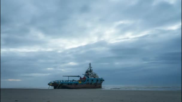 Kuantan Pahang Μαλαισία Μαρτίου 2022 Timelapse Πλάνα Από Stranded Tug — Αρχείο Βίντεο