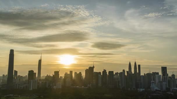 クアラルンプール マレーシア 2022年3月19日 日没時のマレーシア クアラルンプールの街並みの4K Uhd映像 — ストック動画