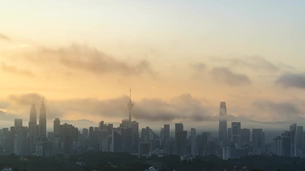 Uhd Footage Cityscape Kuala Lumpur Malaysia Sunrise Heavy Cloud — ストック動画