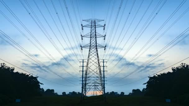 Время Истечения Восхода Солнца Передачей Электроэнергии Стальной Пилонной Башни Зеленая — стоковое видео