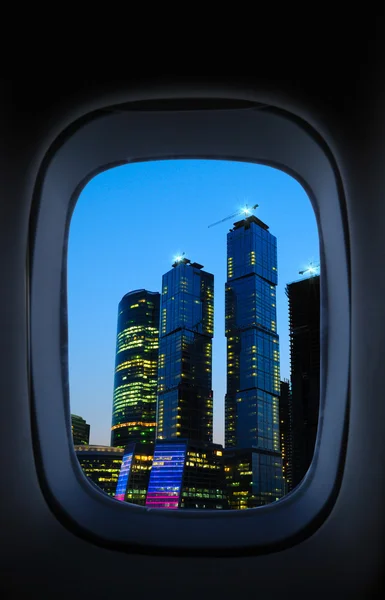 Vista através de uma janela de avião — Fotografia de Stock