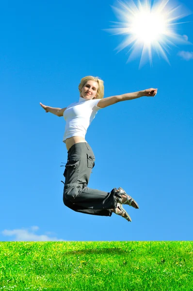 Woman doing morning exercises — Stock Photo, Image