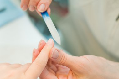 süreç içinde manikür