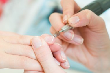 süreç içinde manikür