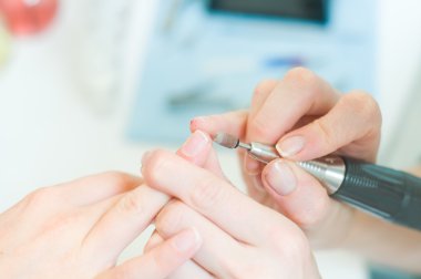 süreç içinde manikür