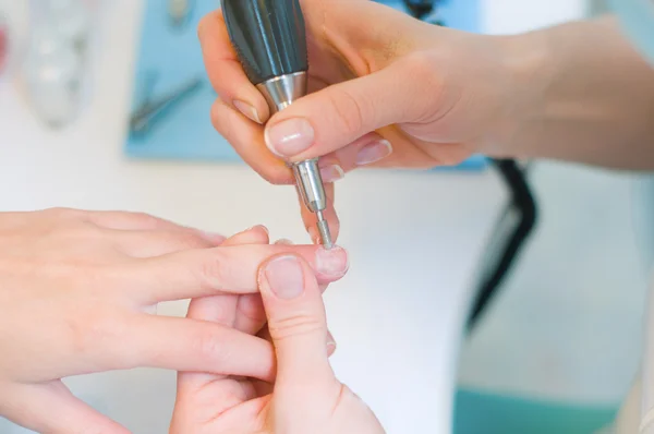 Manicura profesional en proceso — Foto de Stock