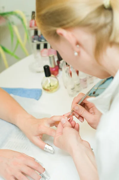 Manicure w procesie — Zdjęcie stockowe