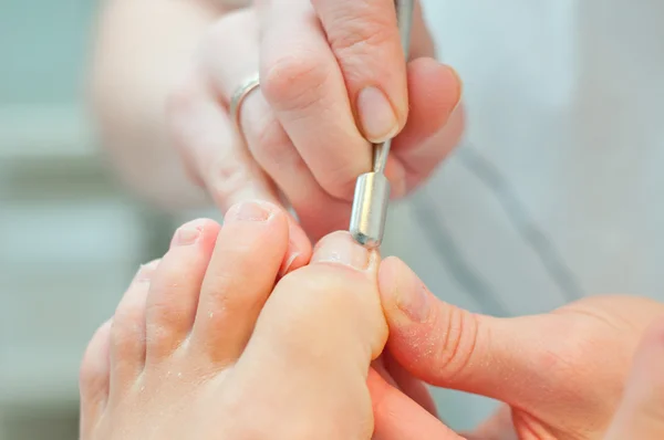 Pedicure in process.shallow diepte van het veld — Stockfoto