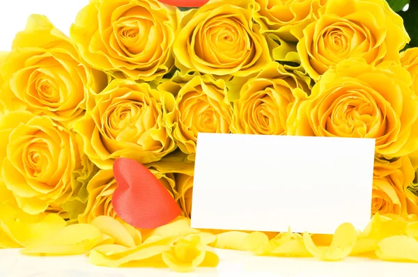 グリーティング カードの黄色いバラ — ストック写真