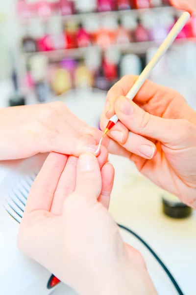 Manicure in proces — Stockfoto