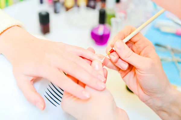 Manicure in proces — Stockfoto