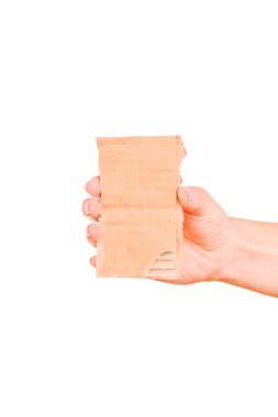 elinde beyaz arka plan üzerinde izole karton kartı