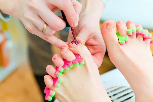 Pedicure in proces — Stockfoto