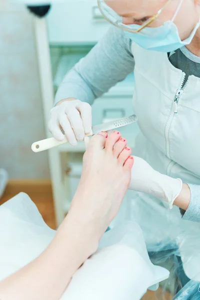 Pedicure em processo — Fotografia de Stock