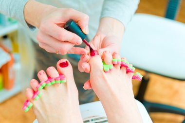 süreç içinde pedikür