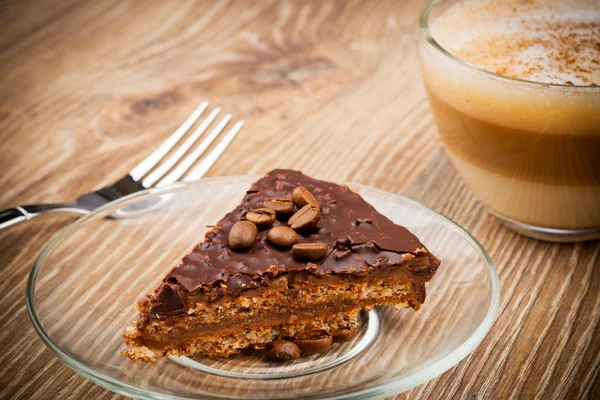 Tazza di caffelatte con torta al cioccolato — Foto Stock