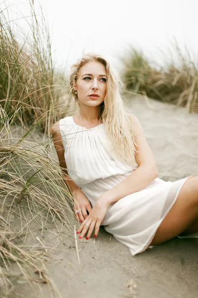 Blondie in white dress — Stock Photo, Image
