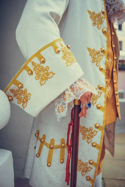 Großaufnahme Einer Männlichen Hand Einem Mittelalterlichen Kostüm Kleidungsdetail Retro Stil — Stockfoto
