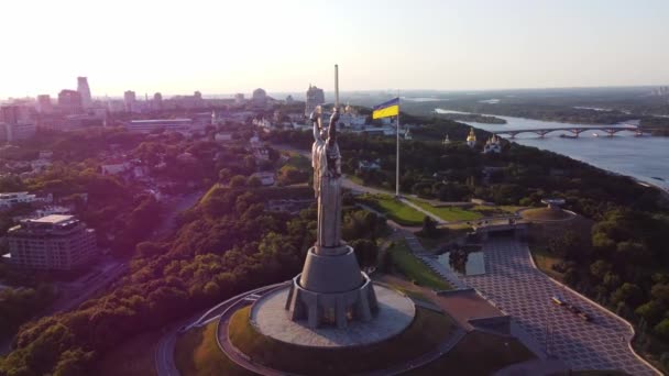 Киев Украина Июнь 2021 Воздушный Вид Славный Памятник Отечеству Расположенный — стоковое видео