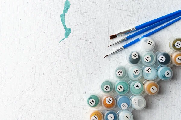 Zestaw Kolorowych Gwasz Malowania Liczbami Rysowania Płótnie Koncepcje Spędzania Wolnego — Zdjęcie stockowe